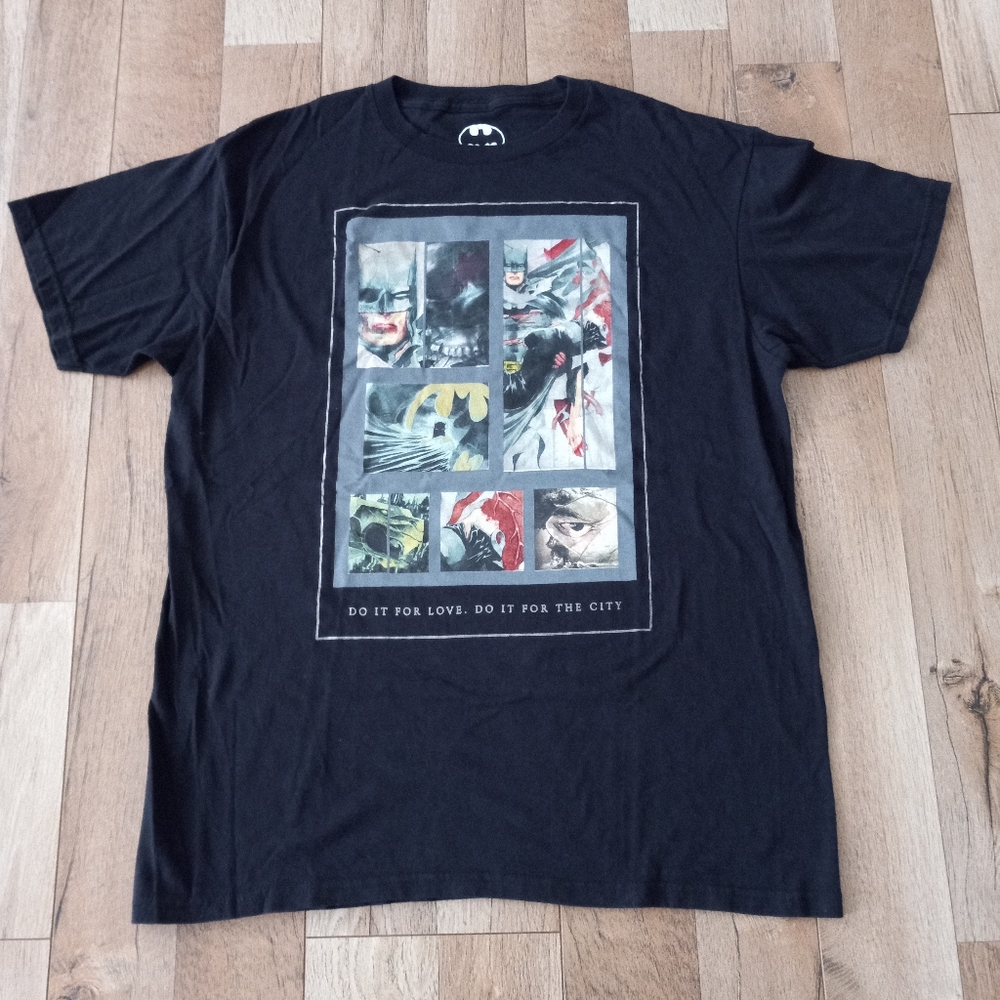 Marc Echo DC Comics Batman Catwoman "Do It For Love.." Mens T-Shirt Black